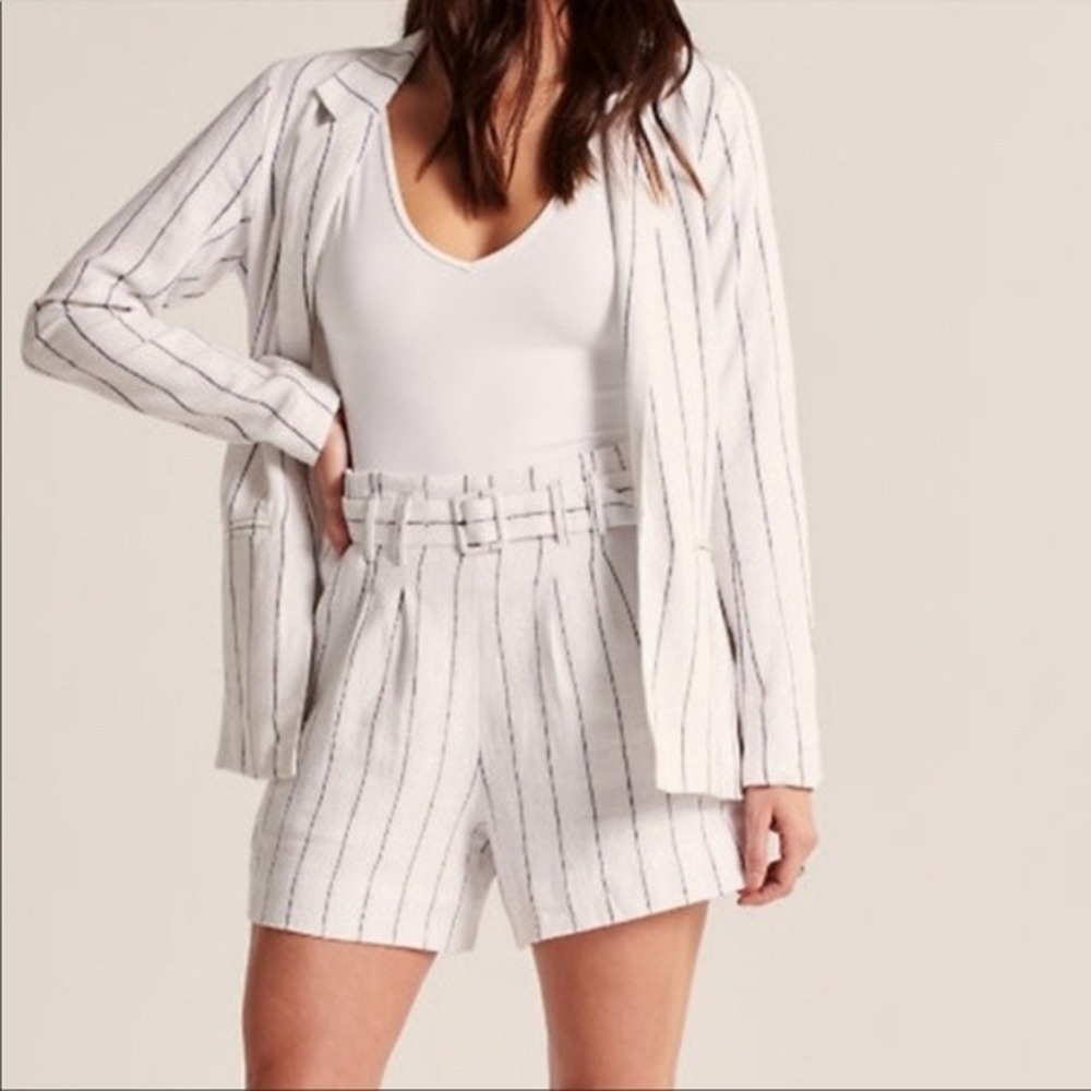 Abercrombie & Fitch Linen Pinstripe Long Sleeve White Blazer Womens Size Small